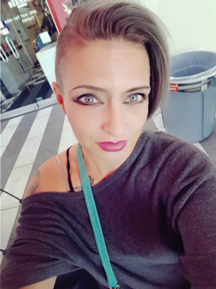 Meet your Posher, Erica